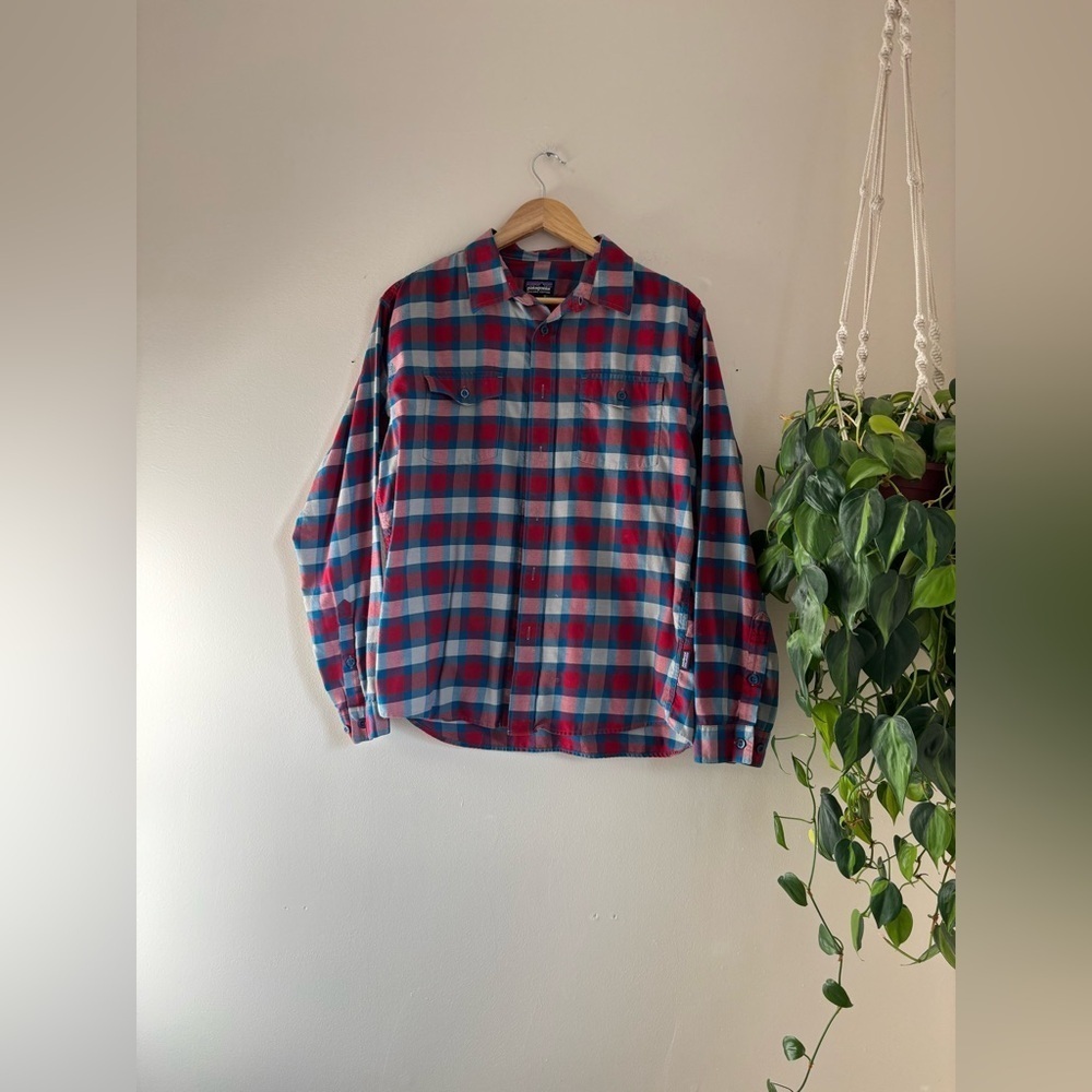 Patagonia Long-Sleeved Organic Cotton Buckshot Shirt